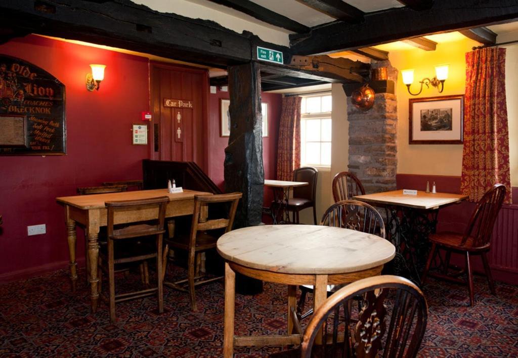 The Old Black Lion Hay-On-Wye Exterior foto