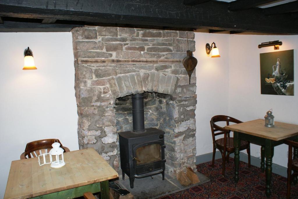 The Old Black Lion Hay-On-Wye Exterior foto
